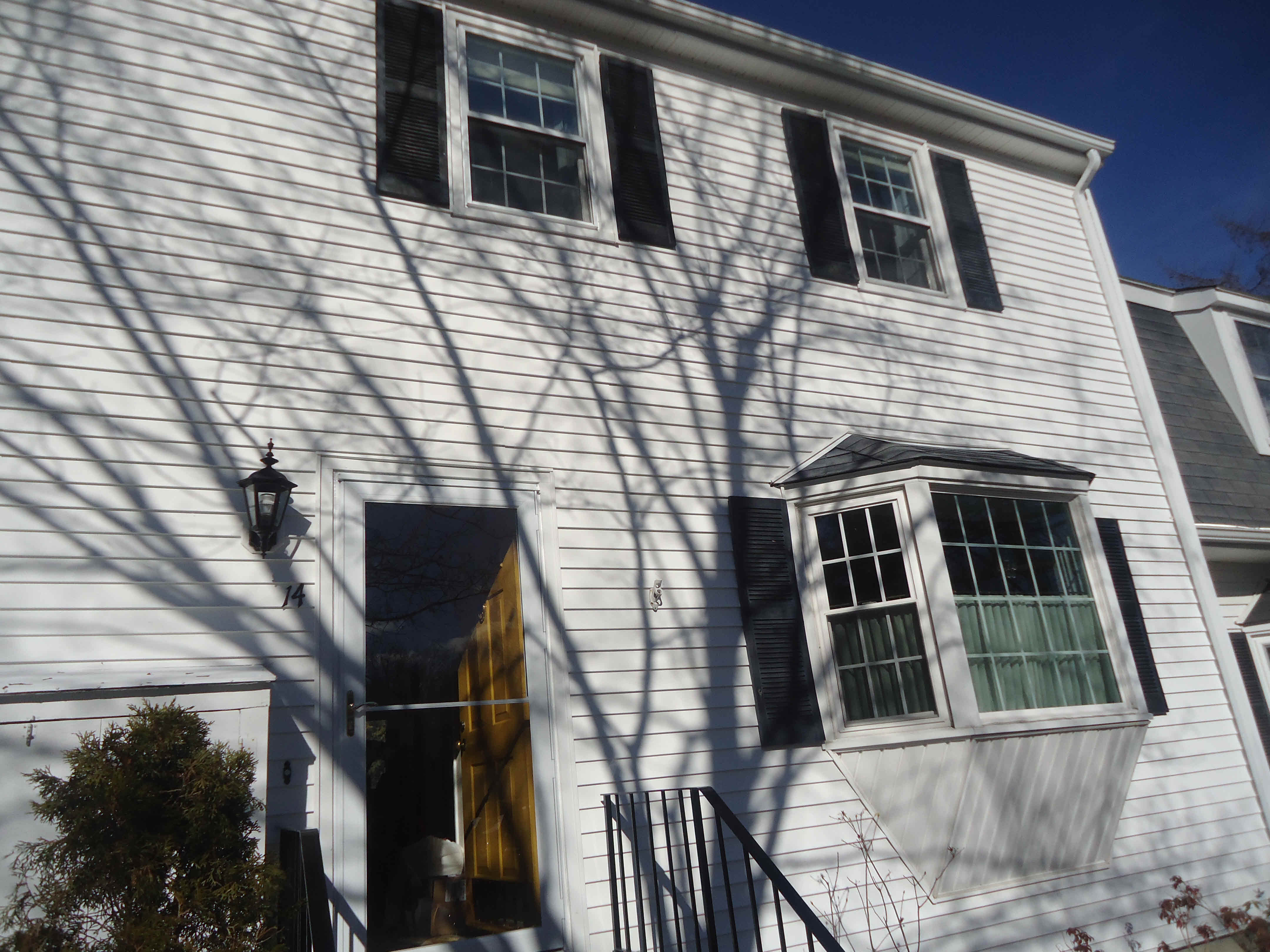 Building photograph for 14 BRIDGEWATER COMMON LN